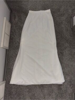 Size XS Vintage Classic White Maxi Skirt - Women's Elegant Floor-Length Skirt